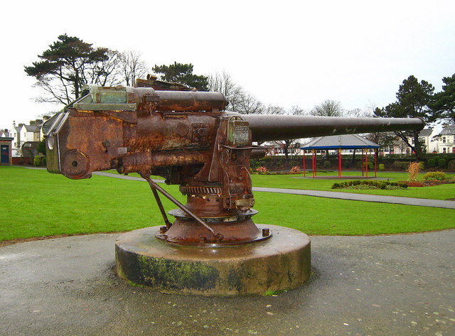 File:U-19 gun Ward Park Bangor right view geograph.org.uk 646194 8c3d0bd1-by-Ross.jpg