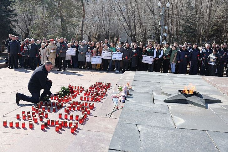 File:Volgograd Crocus City Hall memorial.jpg