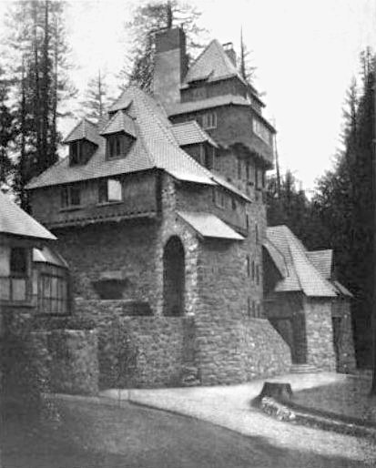 File:Wyntoon, Maybeck, 1906, view of main tower.jpg