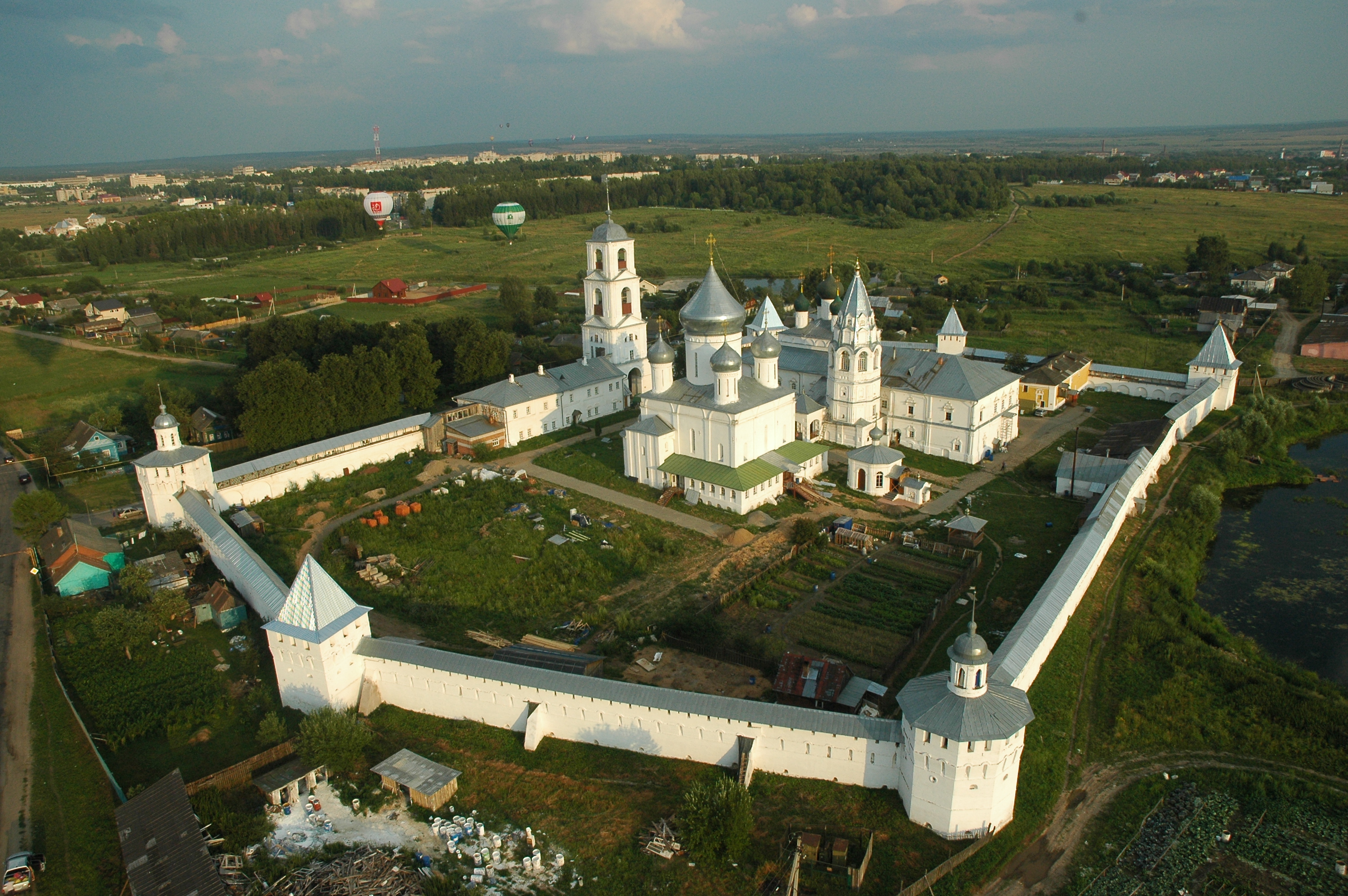 Коллекция чайников Никитский монастырь