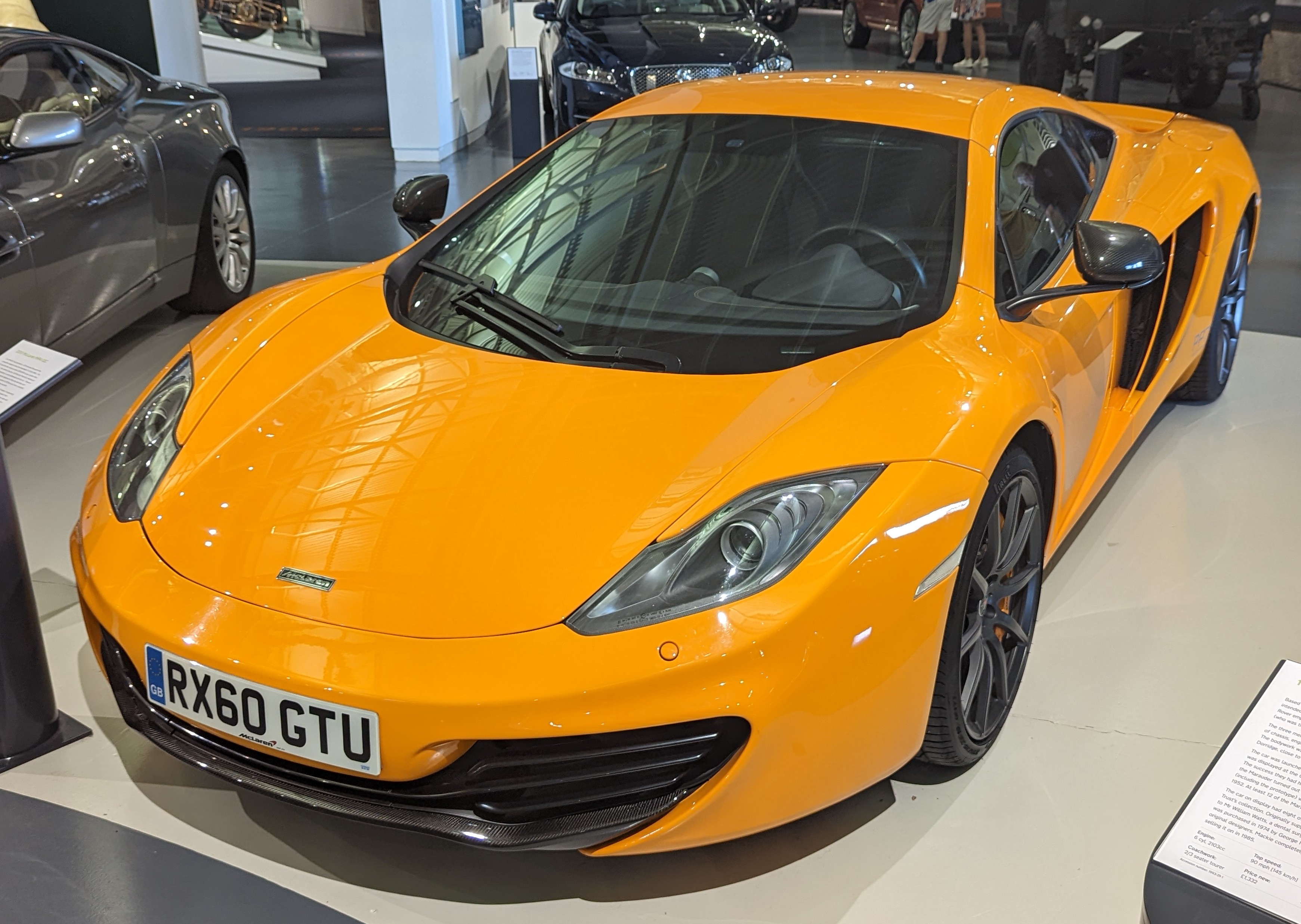 MCLAREN mp4 12c ночью