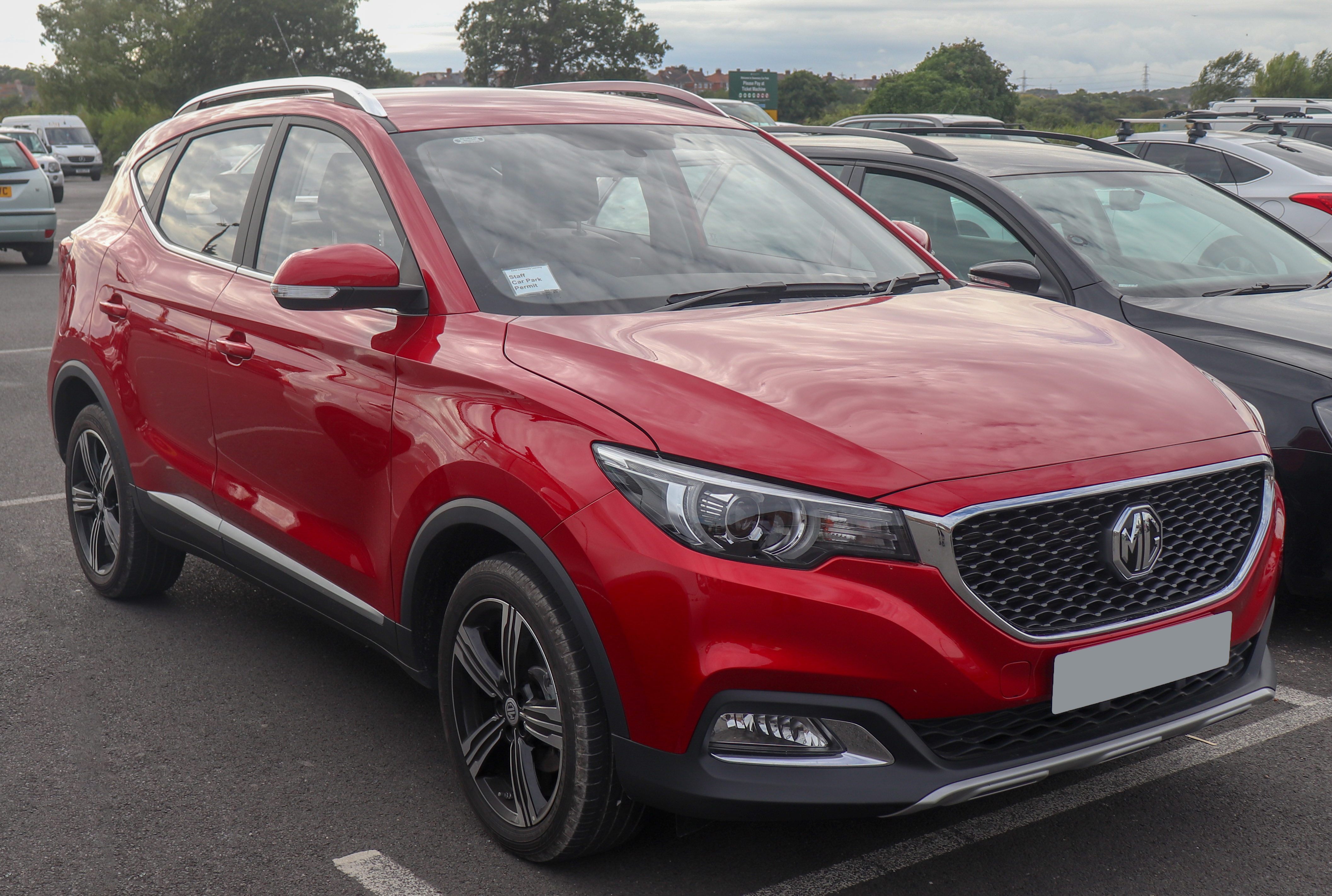 file:2018 mg zs exclusive 1.5 front.jpg - wikimedia commons