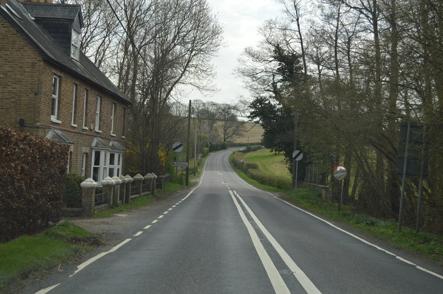 File:B2026 passing Kentwater Cottages - geograph.org.uk - 4496222.jpg