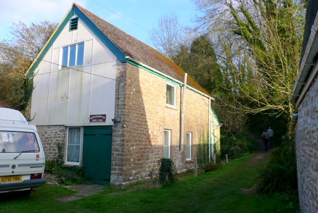 File:Bothenhampton Mens Club - geograph.org.uk - 1206914.jpg