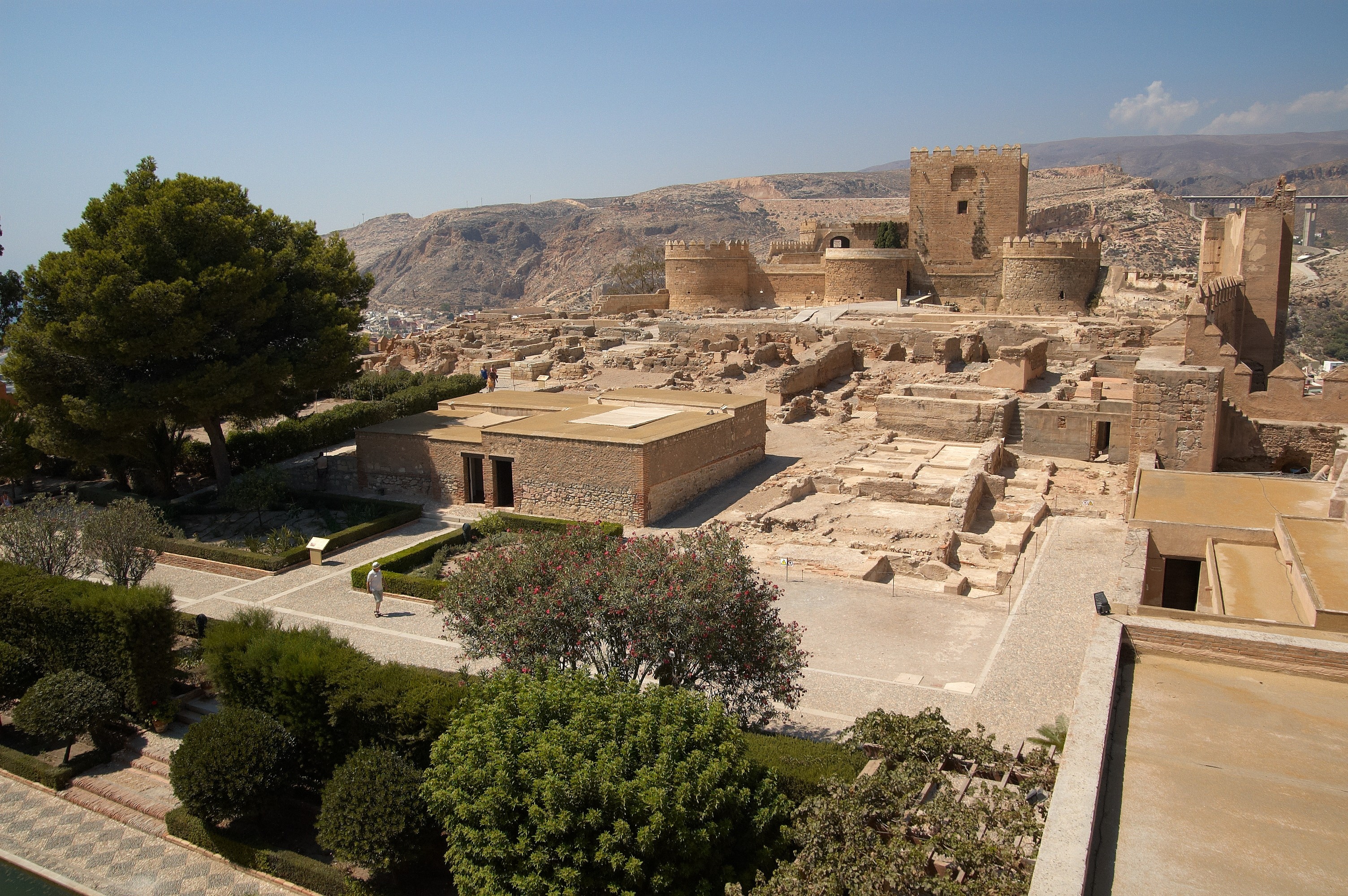 Castillo de Almeria.jpg