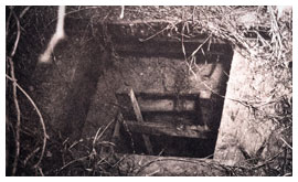 Entrée pour s'échapper du tunnel Papago Park Arizona 1944.jpg