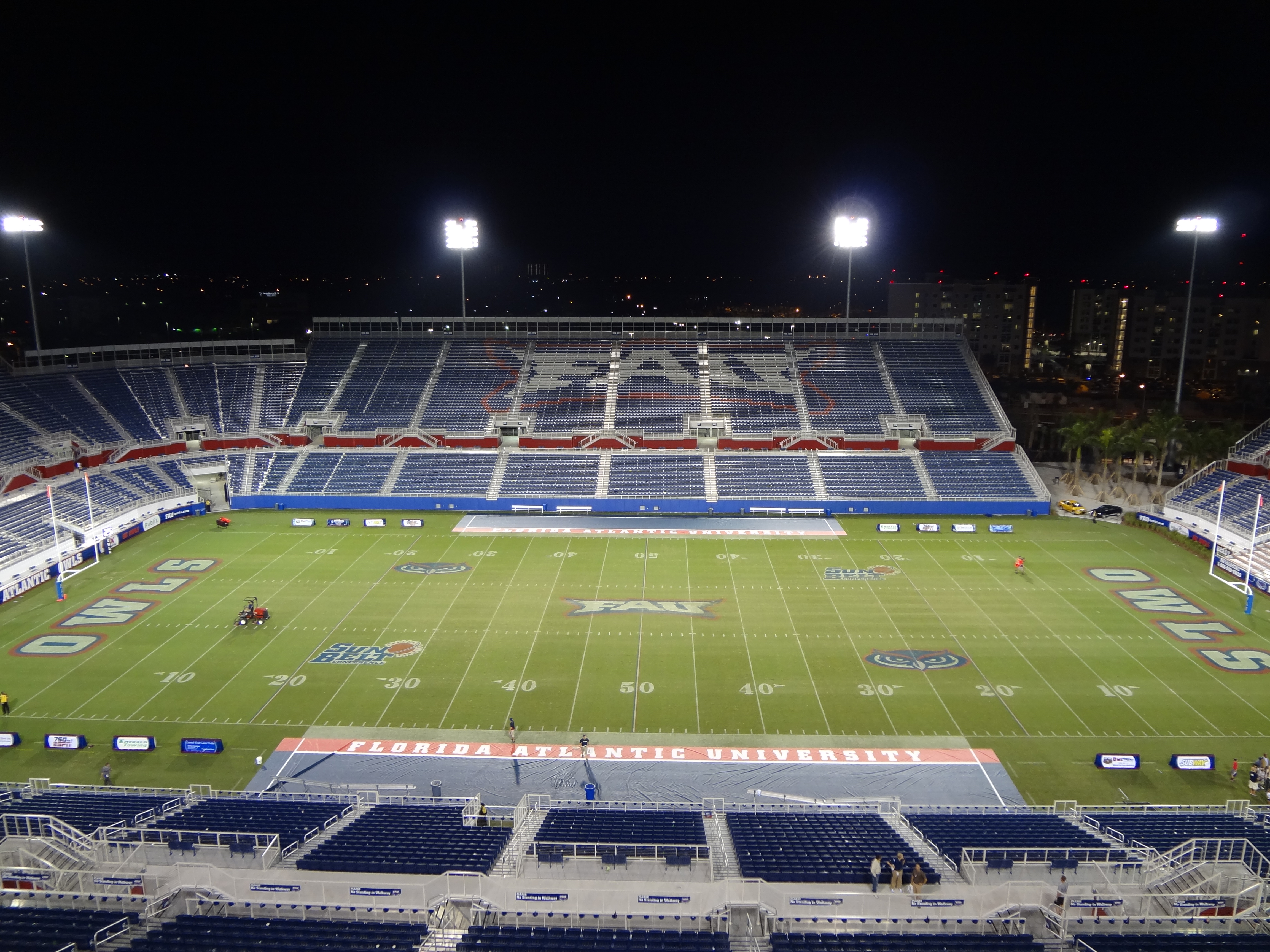 investors group field capacity