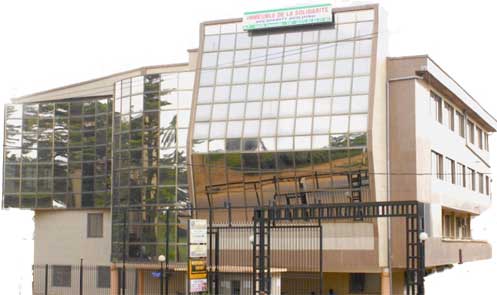 File:Institut Supérieur des Finances Publiques du Cameroun à Yaoundé.jpg