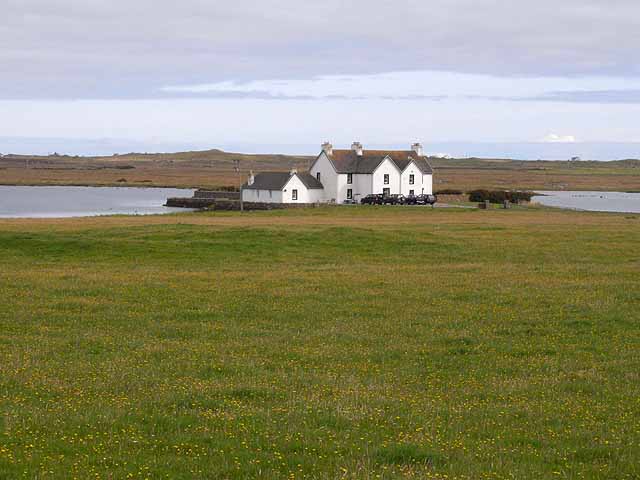 File:Island House - geograph.org.uk - 1459970.jpg