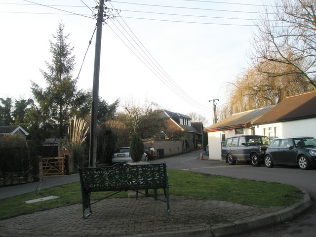 File:Looking down Ham Lane - geograph.org.uk - 670721.jpg