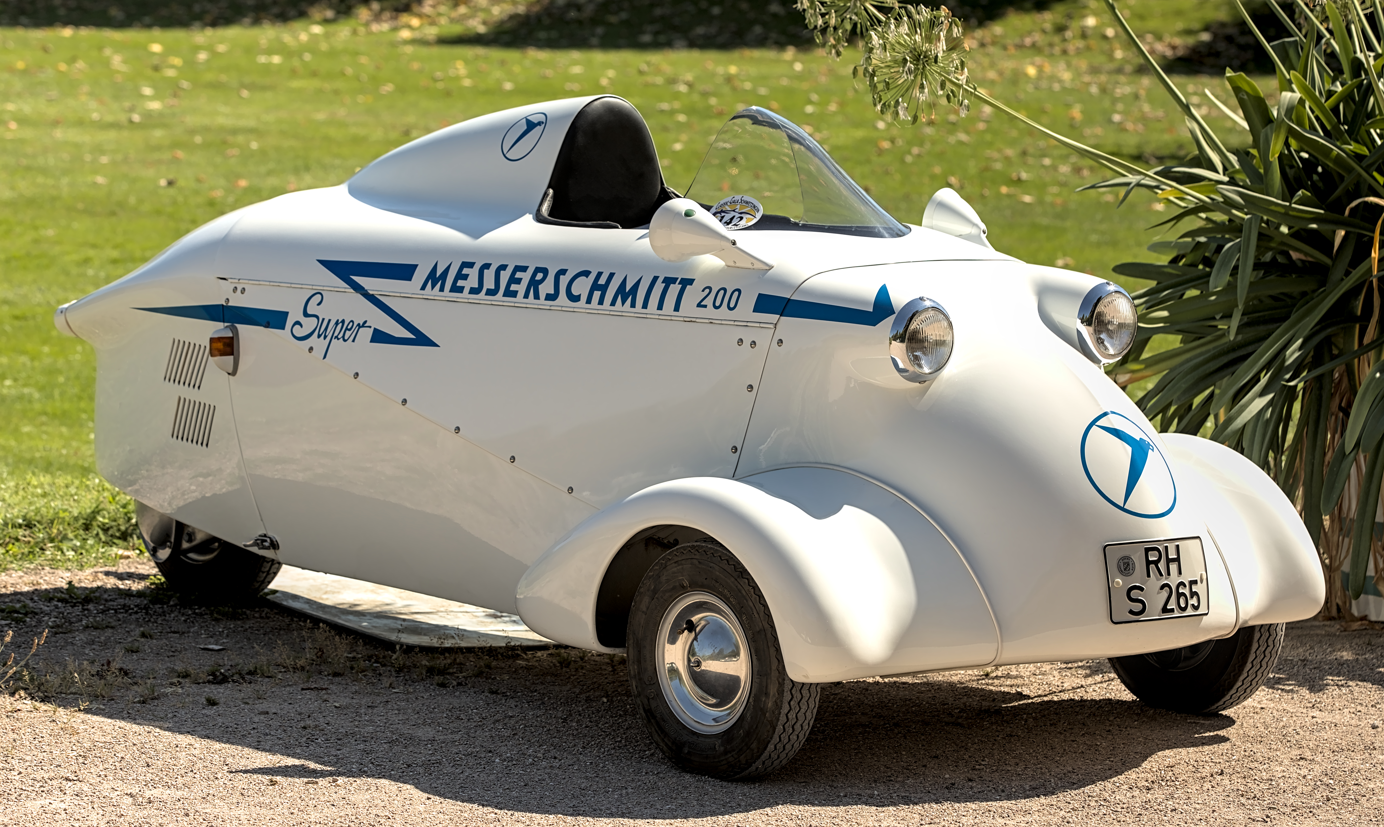 1955 Messerschmitt Kabinenroller (01), The Messerschmitt KR…