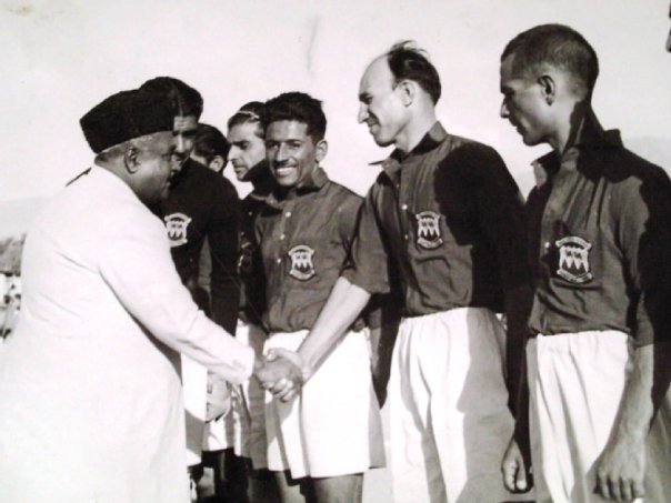 File:Pakistani footballer of the 1950s, Abdul Wahid Khan Durrani, shakes hands with Khawaja Nazimuddin.jpg