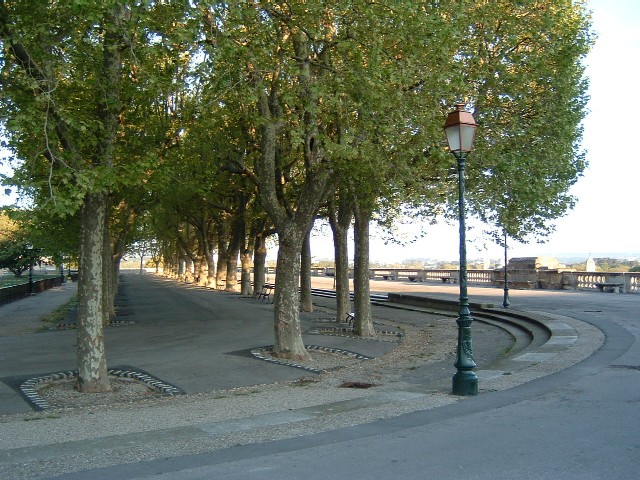 File:Peyrou.jpg