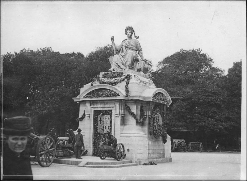 File:Place de la Concorde - Paris 08 - Médiathèque de l'architecture et du patrimoine - APZ0008113.jpg