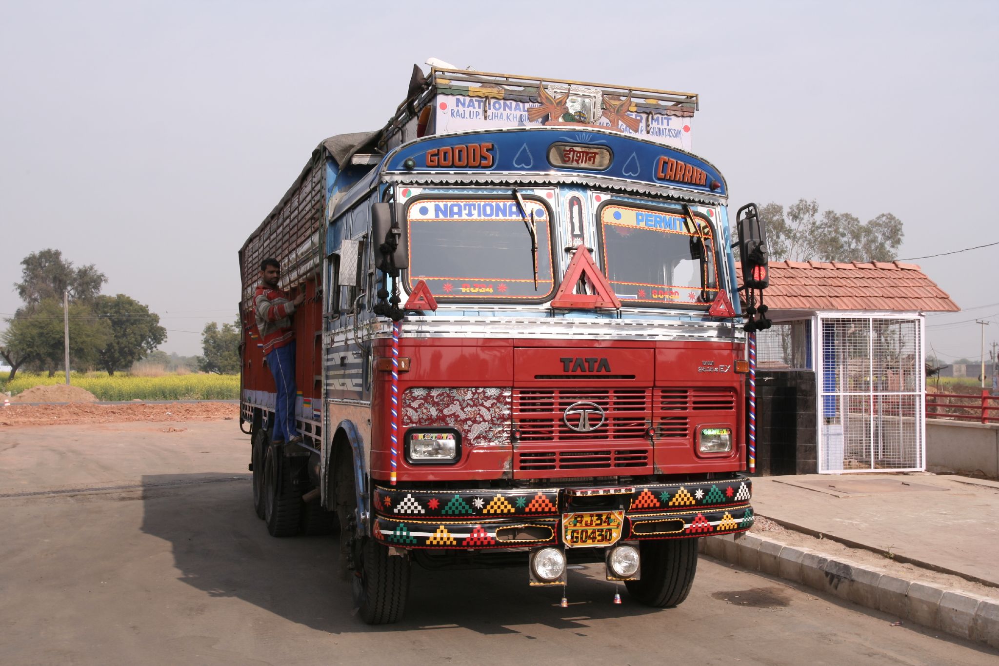 File:Psychedelic Indian lorry.jpg  Wikimedia Commons