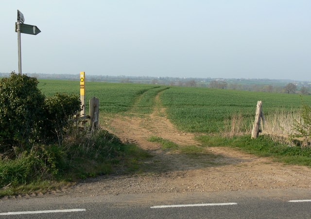 File:Public footpath near Foston - geograph.org.uk - 401172.jpg