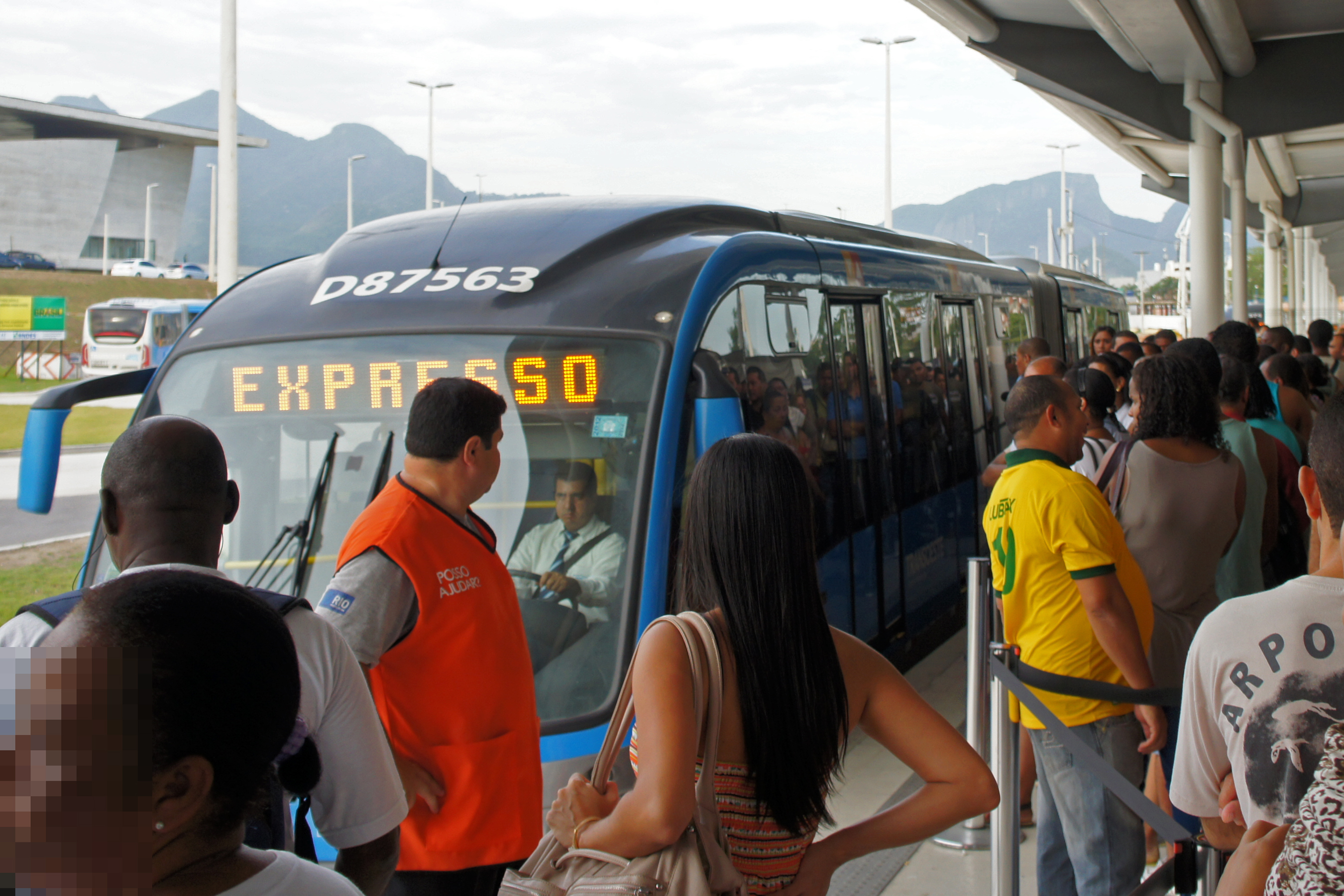 Neobus Mega BRT