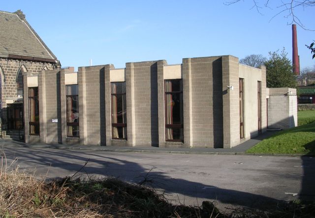 File:Trinity Church Hall - New Road Side - geograph.org.uk - 686846.jpg