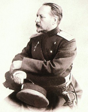 File:Yevgeny Maximov.jpg