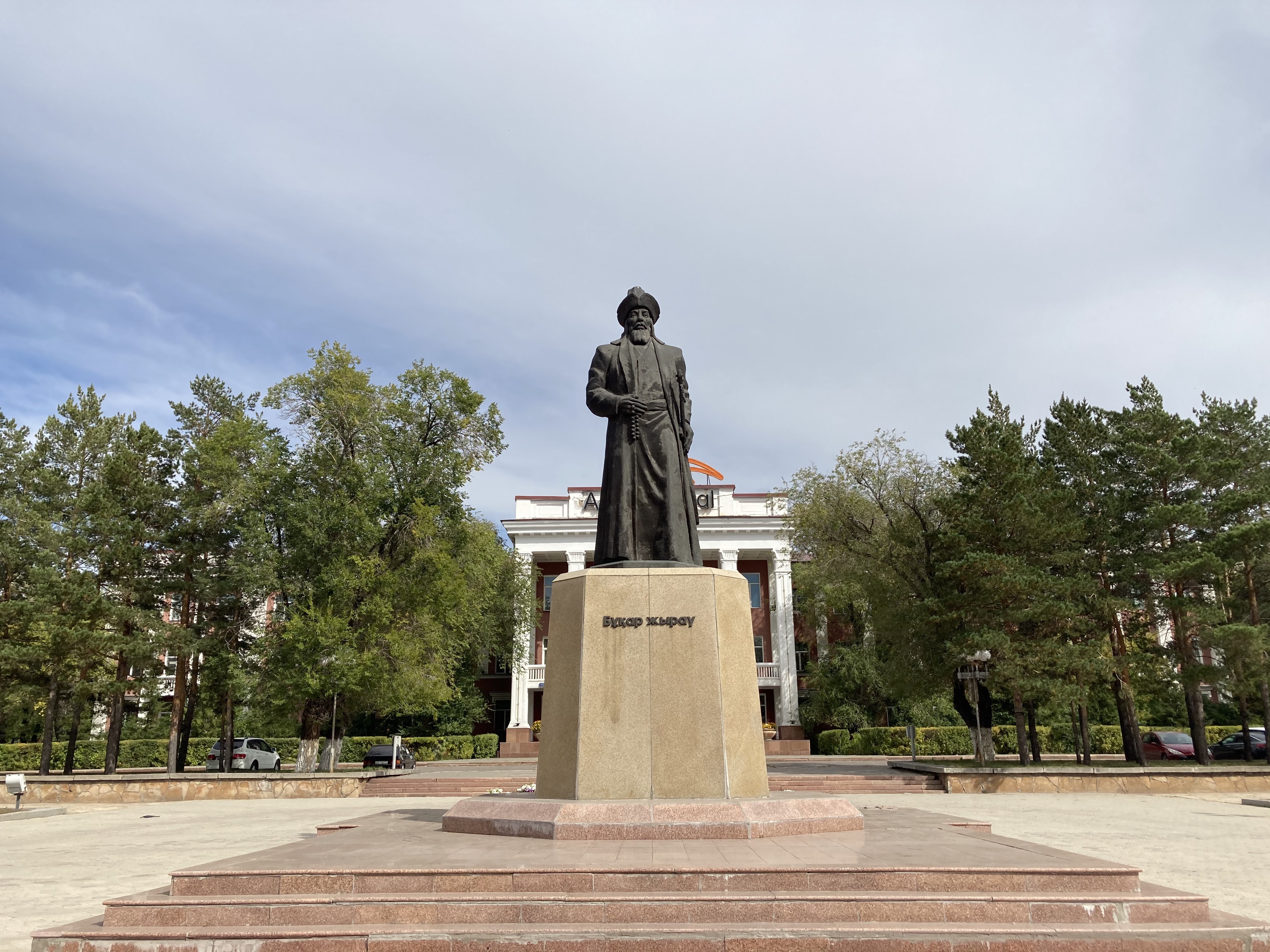 Памятник солдату в Бухаре