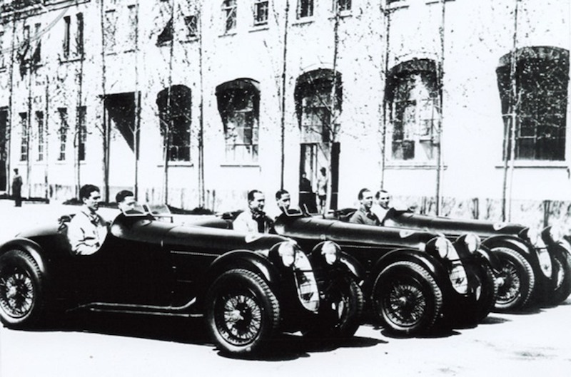 File:1936-05-03 Mille Miglia 3x Alfa Romeo 8C 2900.jpg