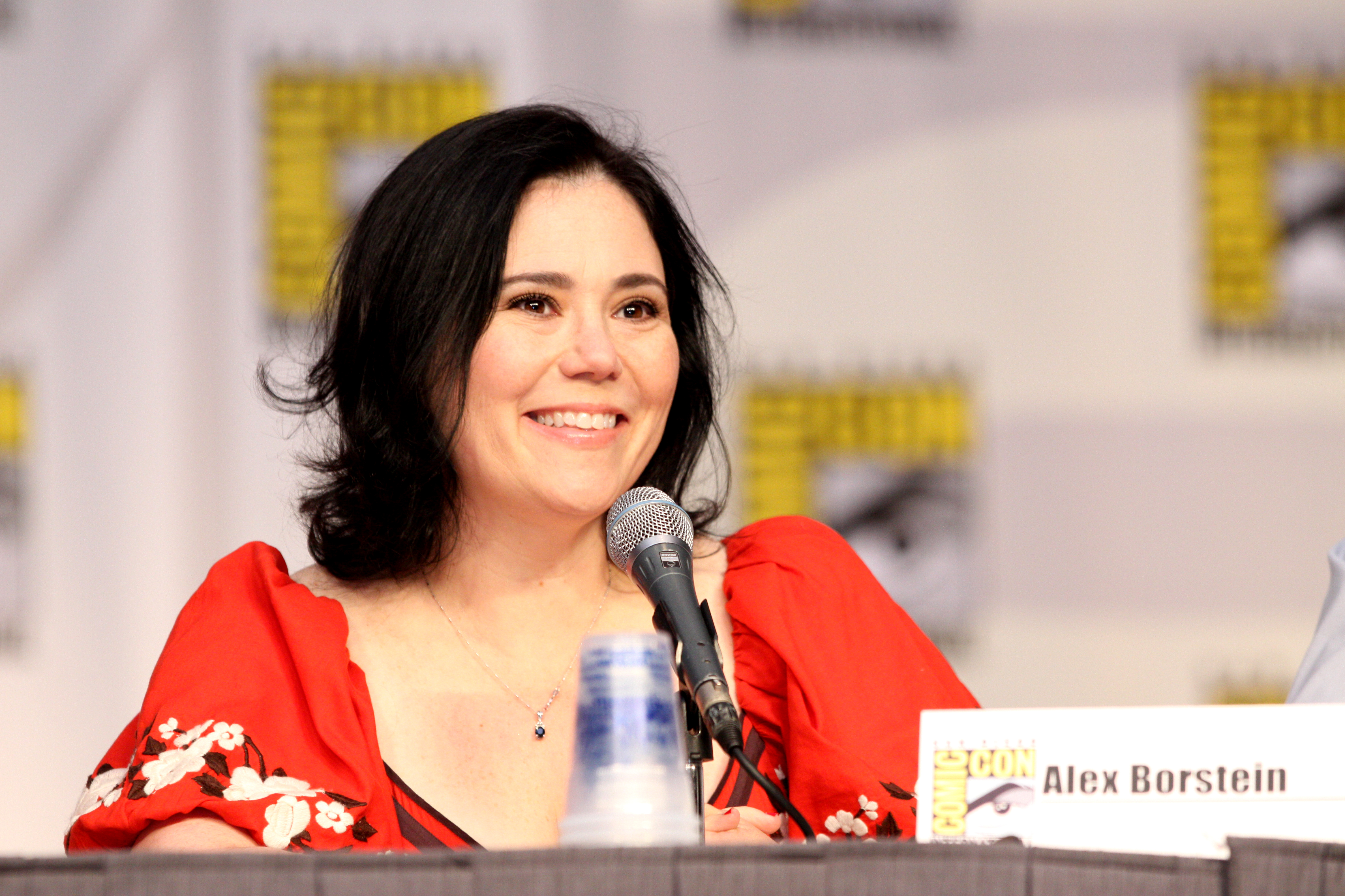 Alex borstein ethnicity