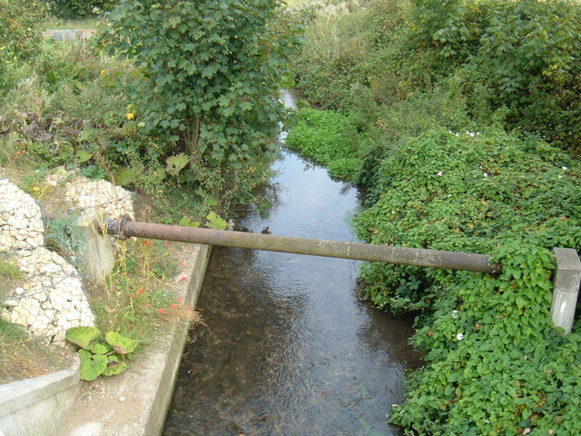 File:Bryan Mills Beck - geograph.org.uk - 1497293.jpg