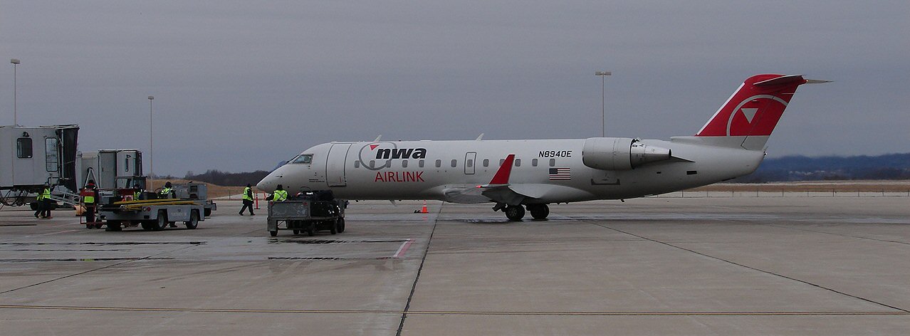 CRJ at the gate (360098857).jpg