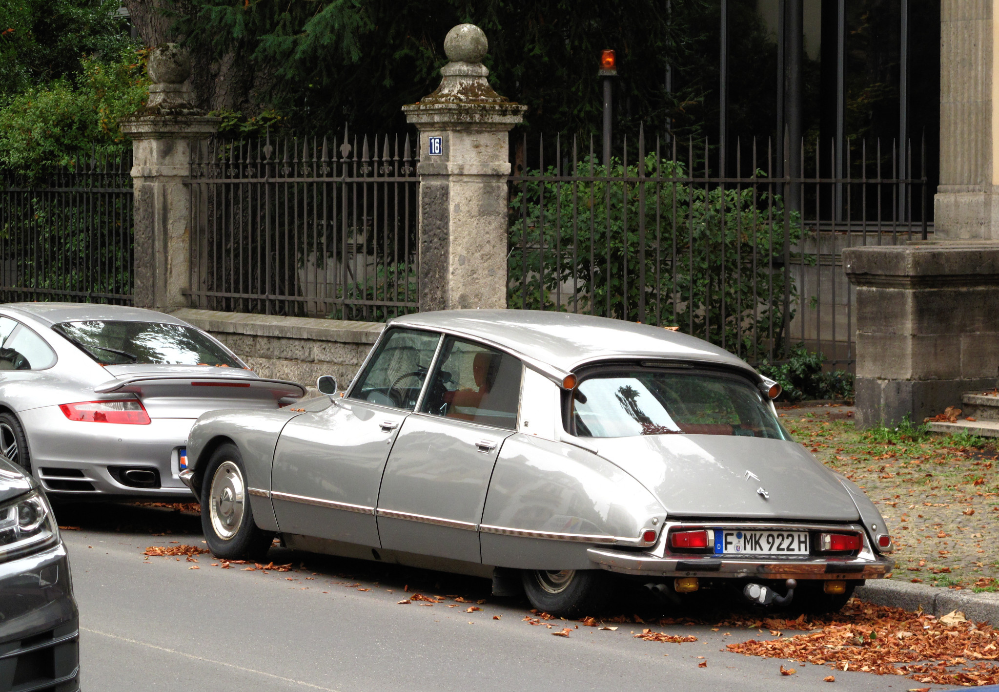 File:Citroen ds.jpg - Wikimedia Commons