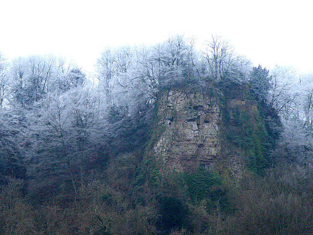 File:Coldwell Rocks - geograph.org.uk - 1101057.jpg