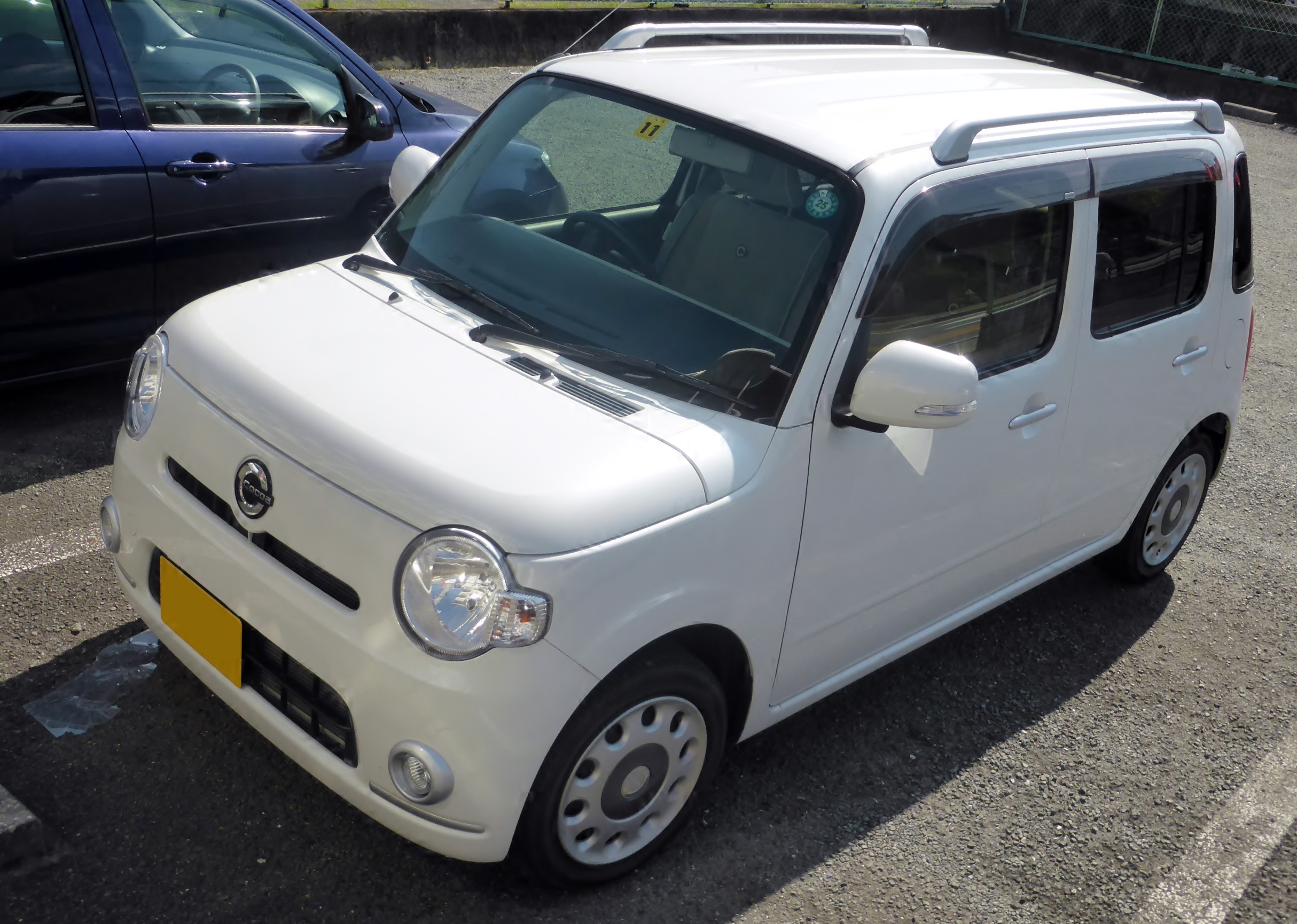 File:Daihatsu Mira Cocoa (L675S) front.JPG - Wikimedia Commons