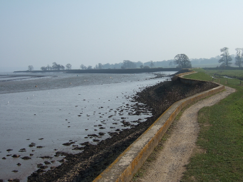 File:Estuary wall south of Turf - geograph.org.uk - 2299342.jpg