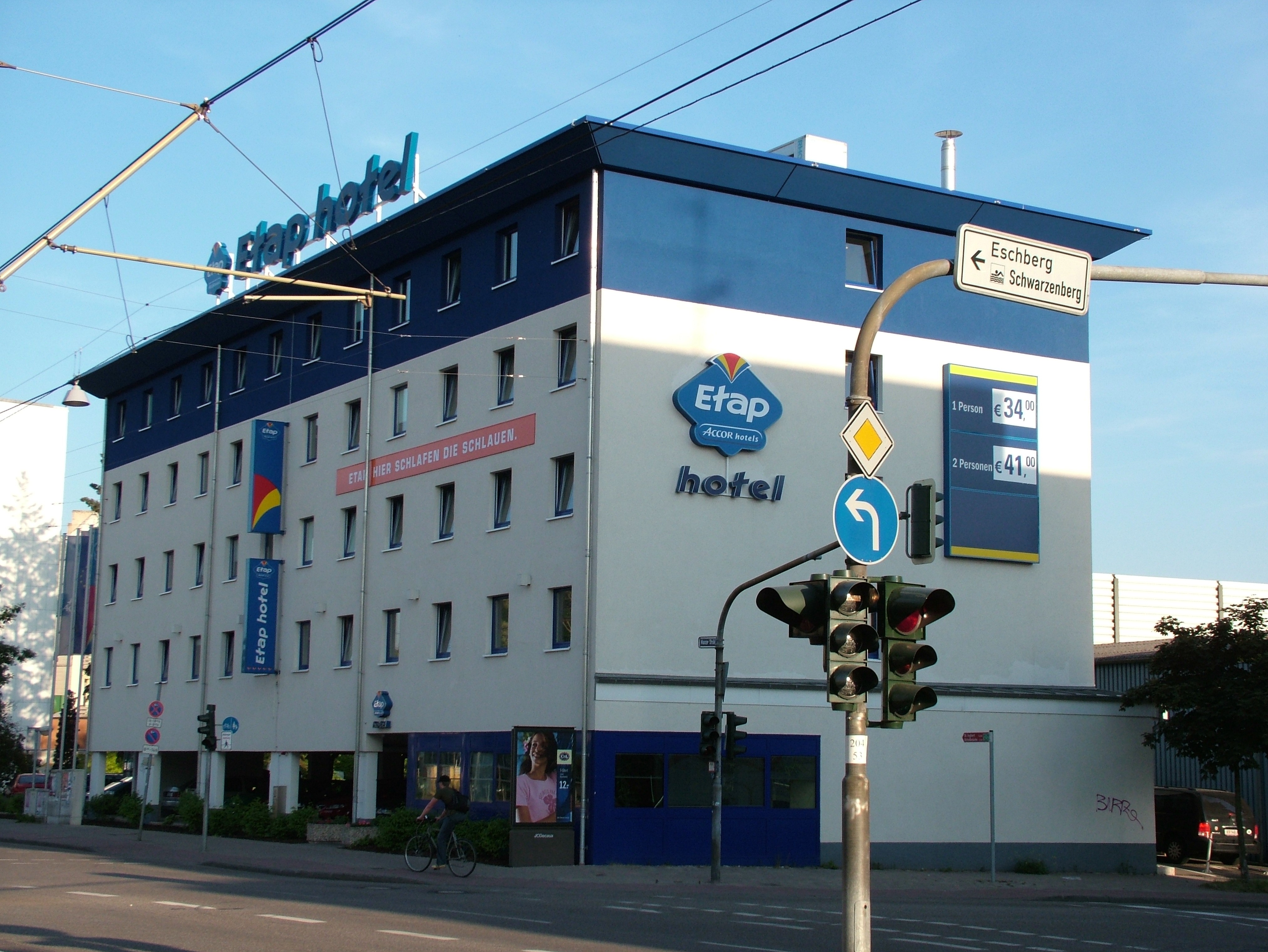 File:Etap Hotel Saarbruecken.jpg - Wikipedia