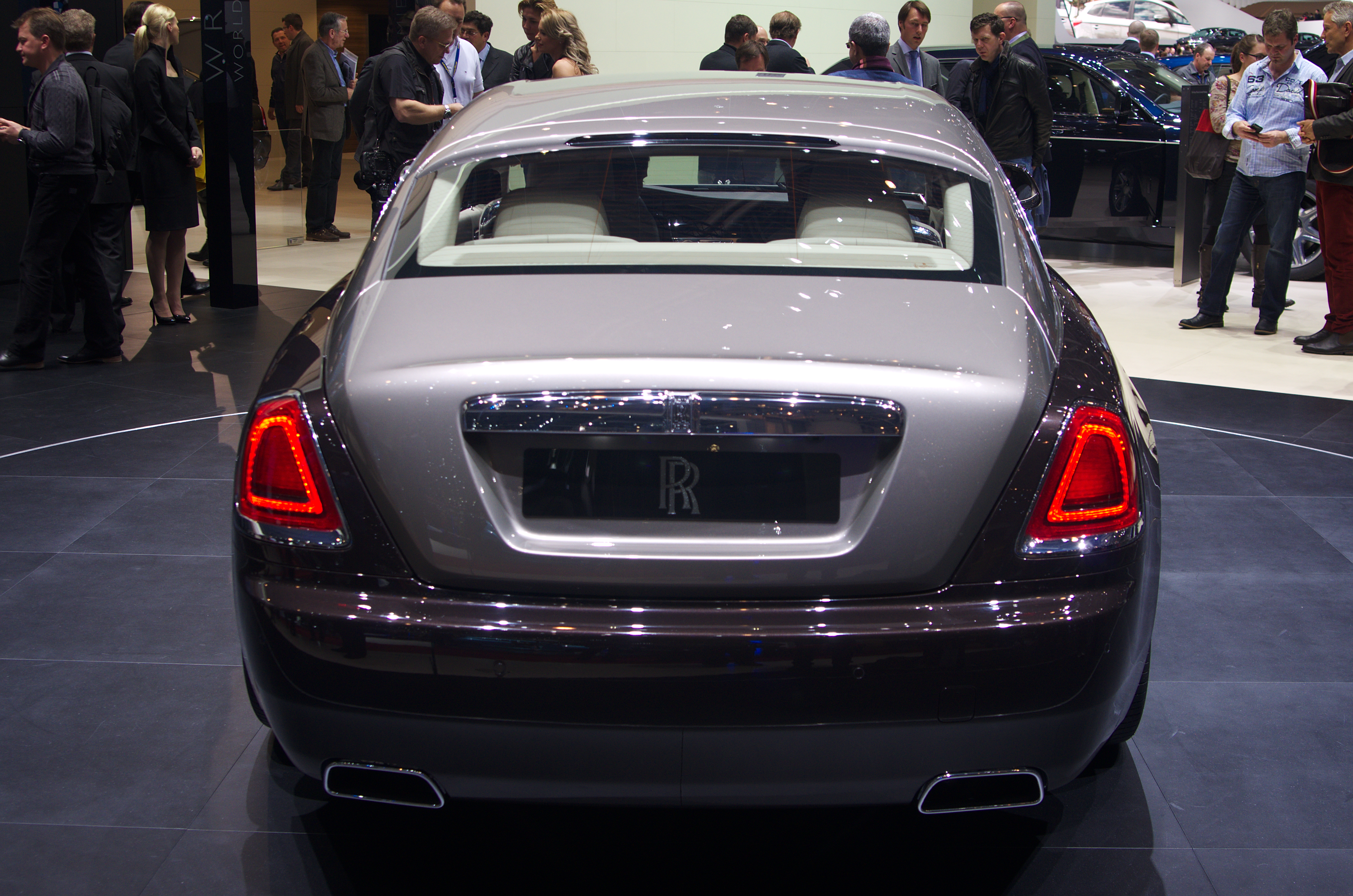 File:Geneva MotorShow 2013 - Rolls-Royce Wraith back.jpg - Wikimedia Commons