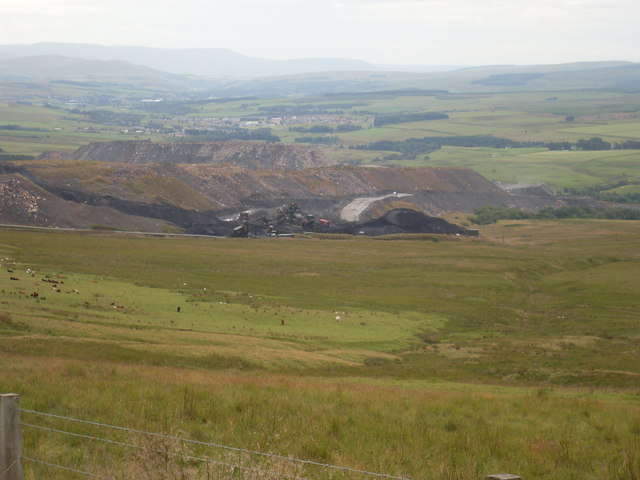 File:Glenmuckloch opencast coal mine - geograph.org.uk - 1408799.jpg