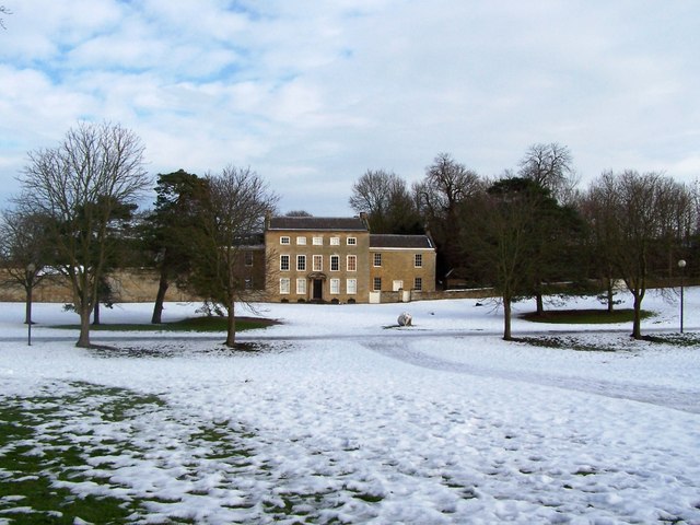 Linford Manor