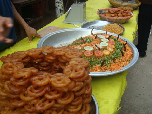 File:Iftar meal in Bangladesh.jpg