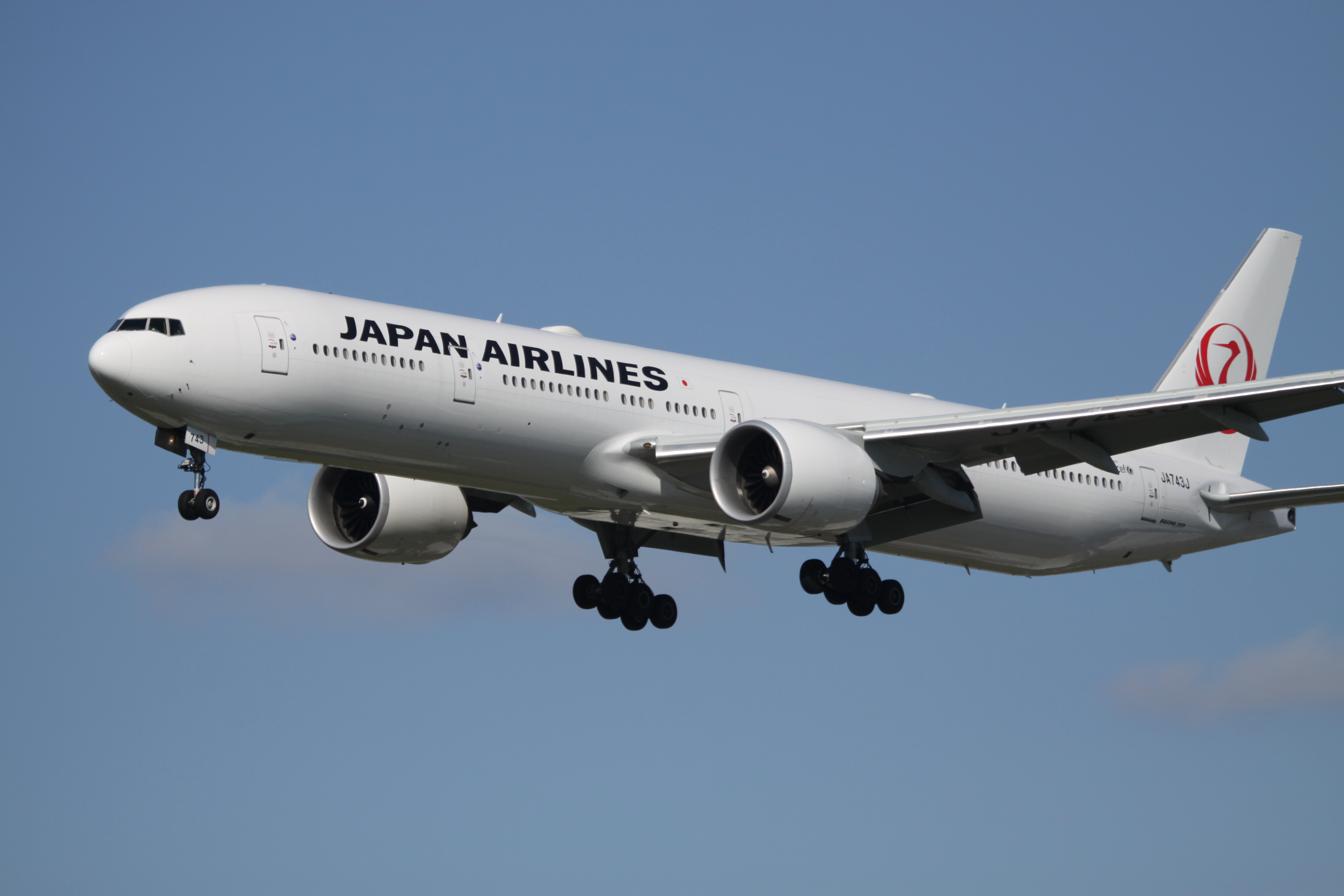 File:JA743J Boeing 773 JAL Japan Airlines (13891582923).jpg 