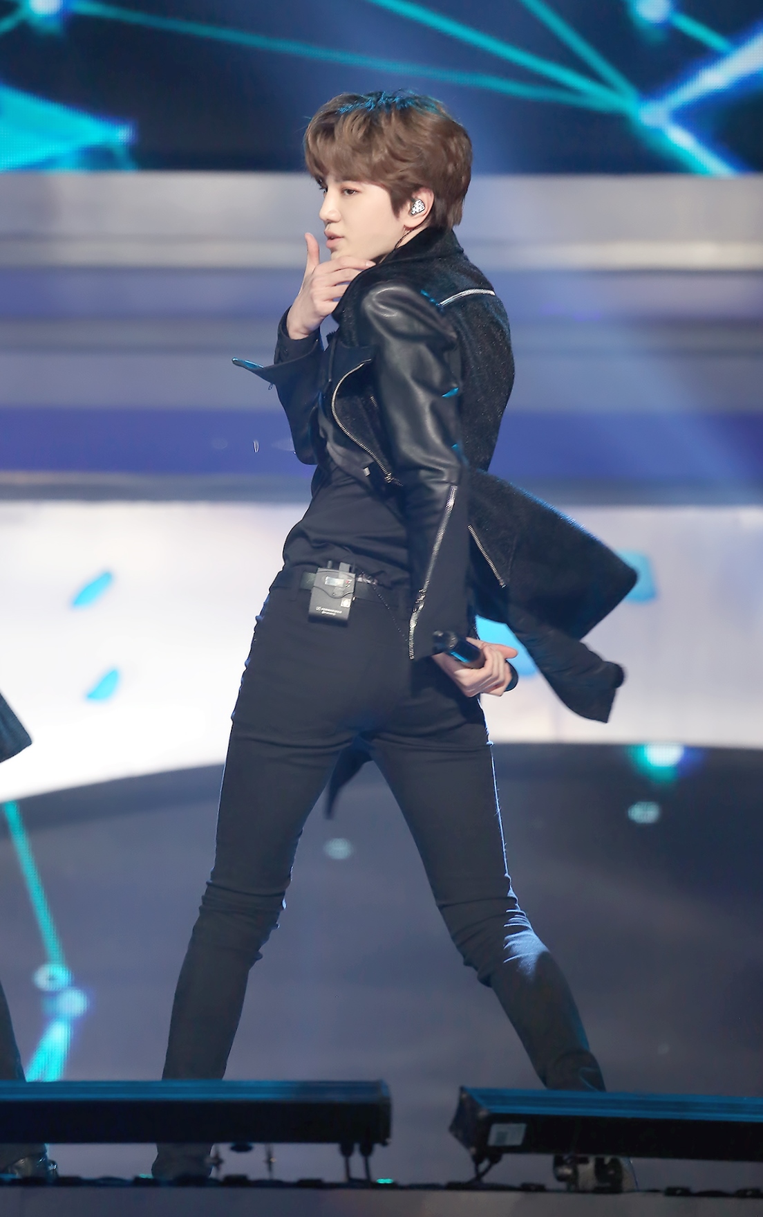 File:Lee Sung-jong at the 29th Golden Disk Awards  - Wikimedia Commons