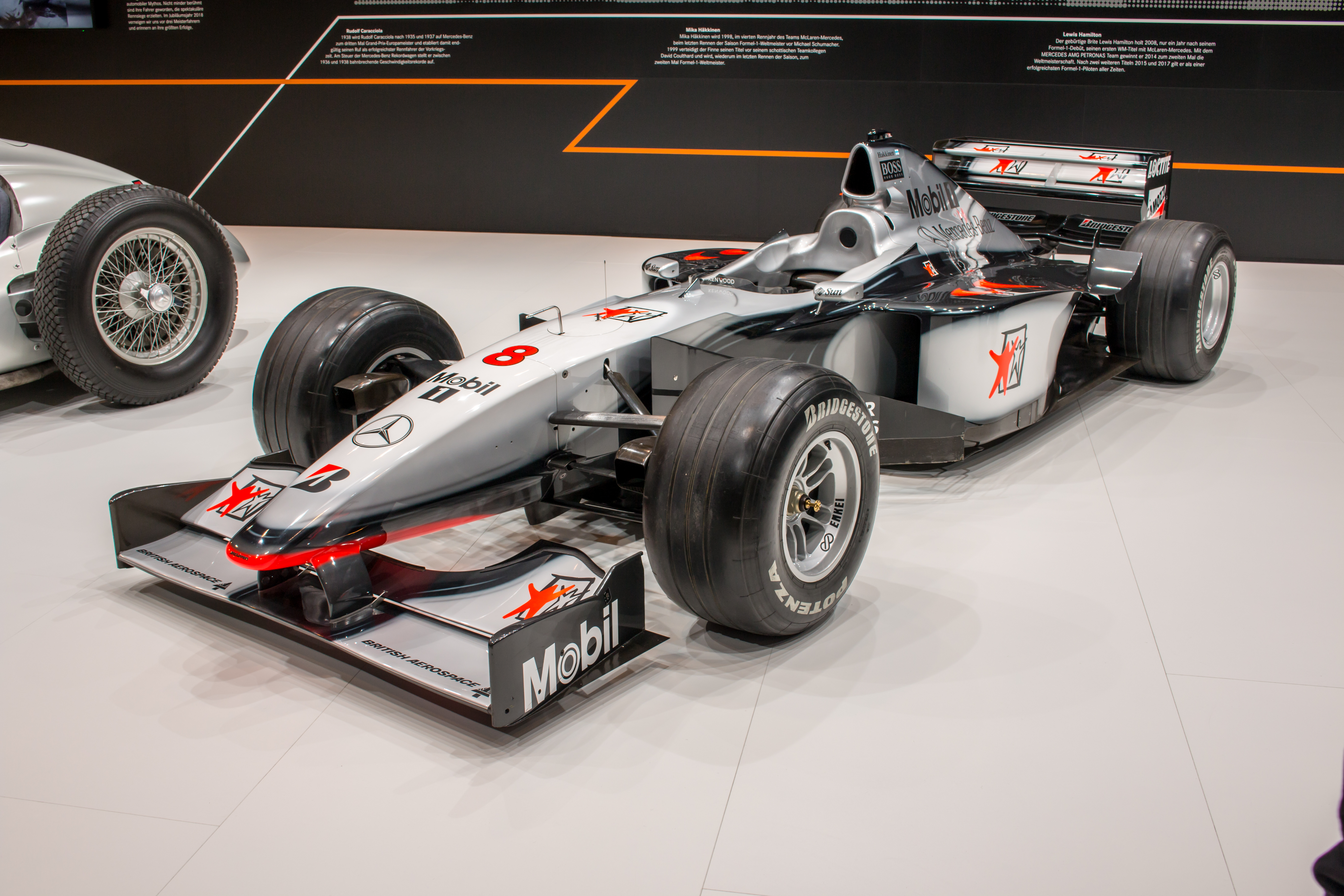 McLaren MP4/13 - Wikipedia