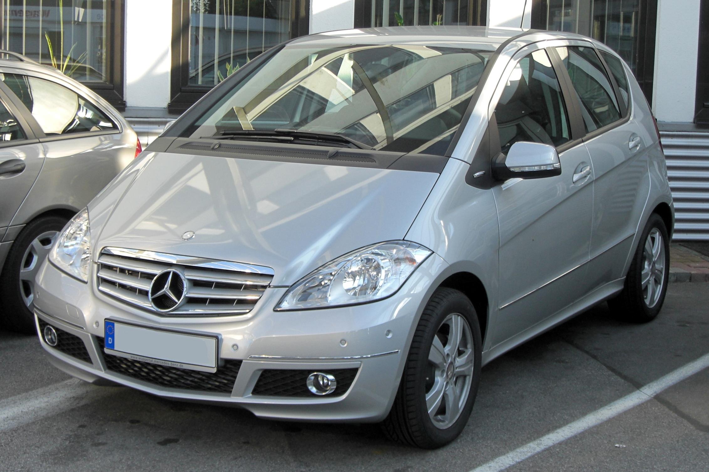 File:Mercedes A-Klasse Facelift (W169) front-1.jpg - Wikipedia