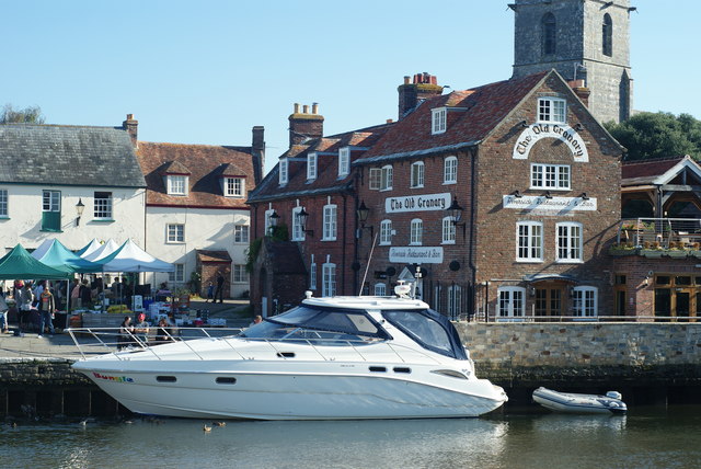 File:Moored by The Old Granary - geograph.org.uk - 1492045.jpg