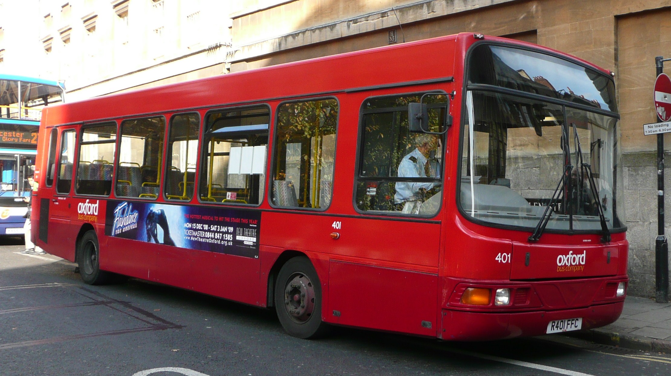 Bus companies. Oxford автобус x90. Рыжие автобусы man Королев.