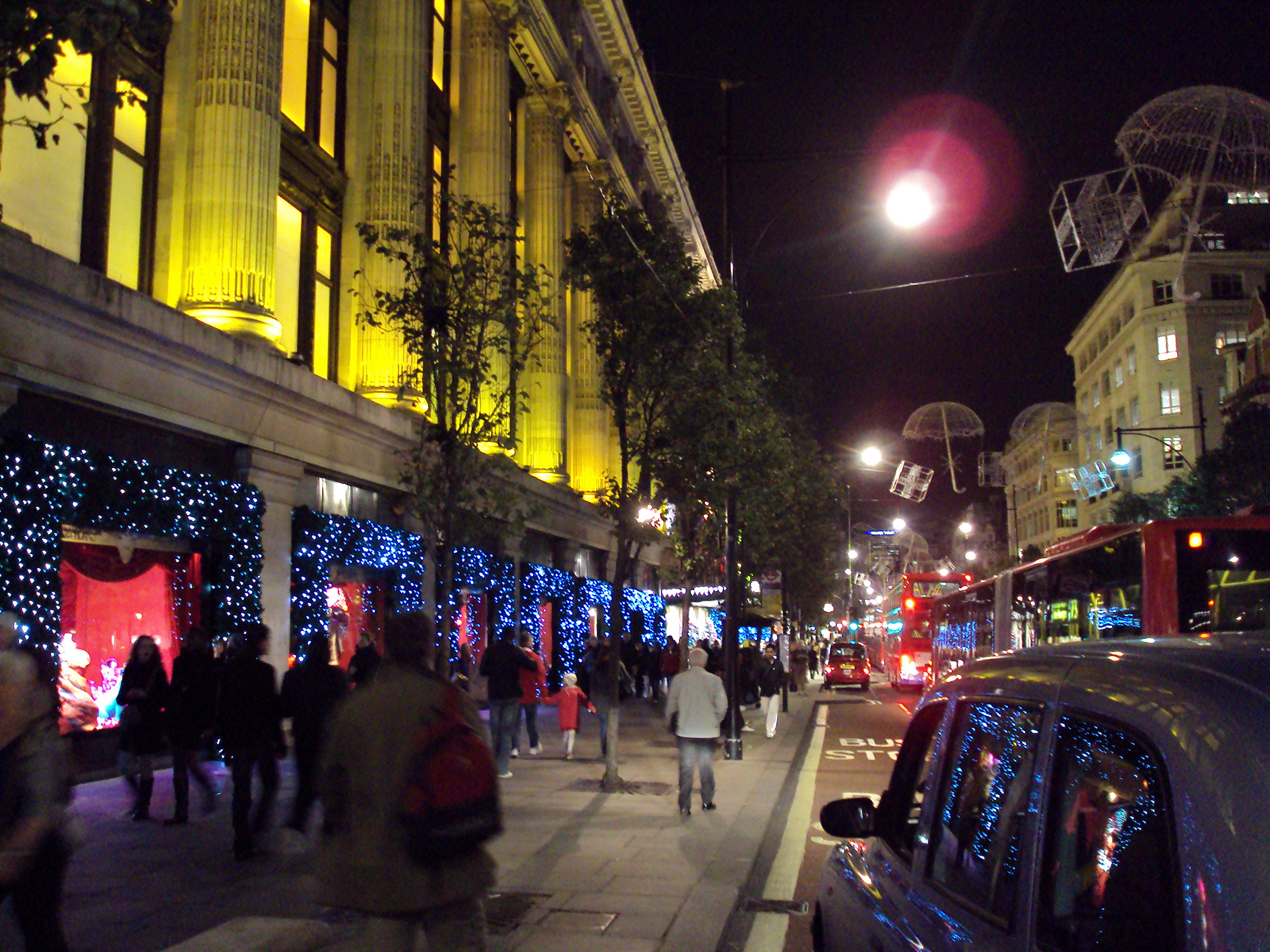 File:Oxford Street, London - DSC04301.JPG - Wikimedia Commons