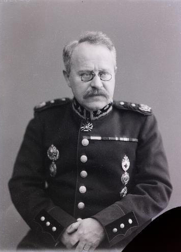 File:Puusepp Ludvig 1935.jpg