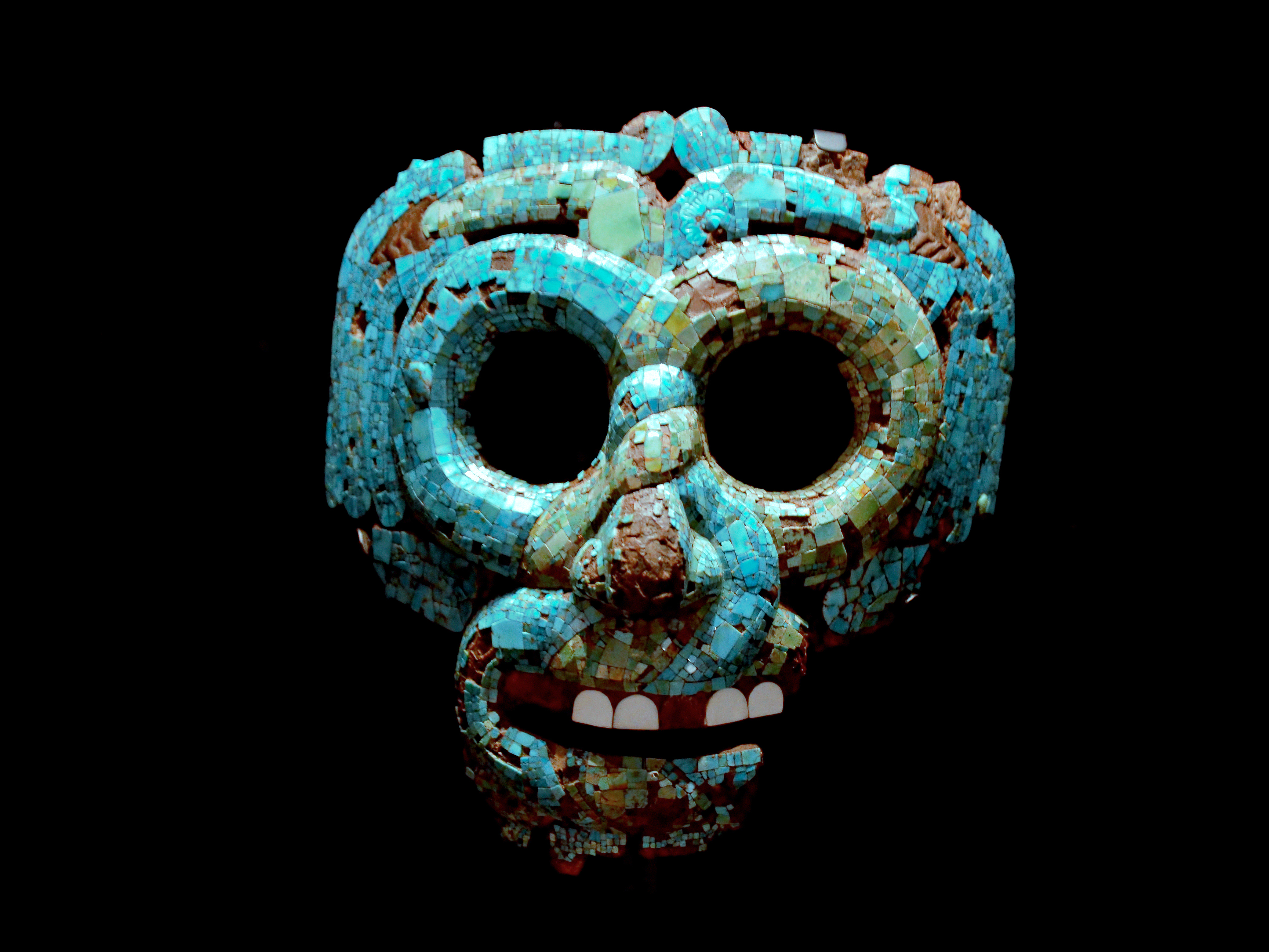 File:Quetzalcoatl (mask - front).jpg - Wikimedia Commons