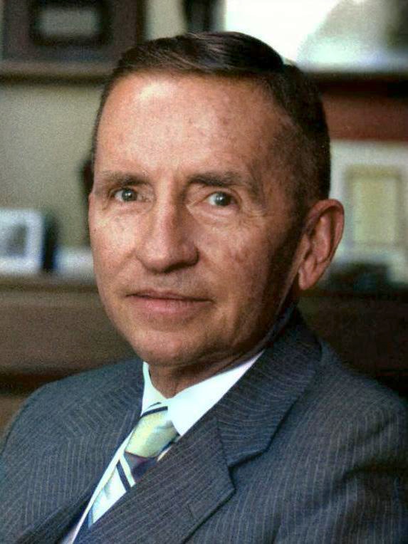 File:Ross Perot in his office Allan Warren (cropped) (cropped).jpg -  Wikimedia Commons