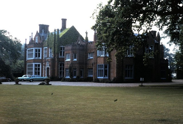 File:South Walsham Hall (1980) - geograph.org.uk - 862686.jpg