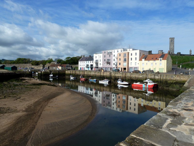 St Andrews Harbour - geograph.org.uk - 3997150