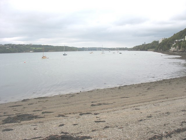 File:The beach and baylet next to the Gazelle Hotel - geograph.org.uk - 1002516.jpg